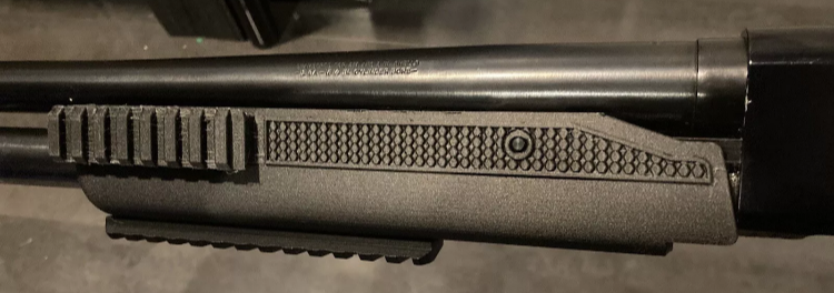 Mossberg 500 (Handguard Factory Pinned) Picatinny fore stock with removable rail