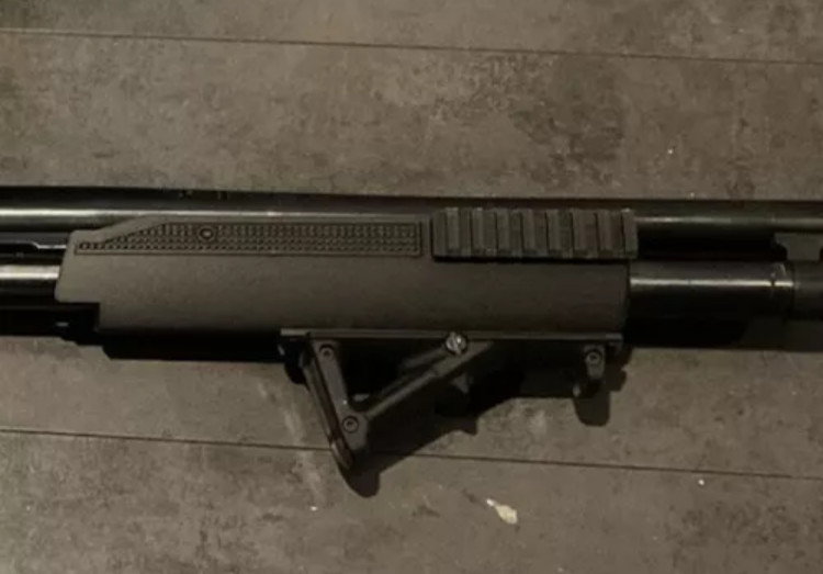 Mossberg 500 (Handguard Factory Pinned) Picatinny fore stock with removable rail