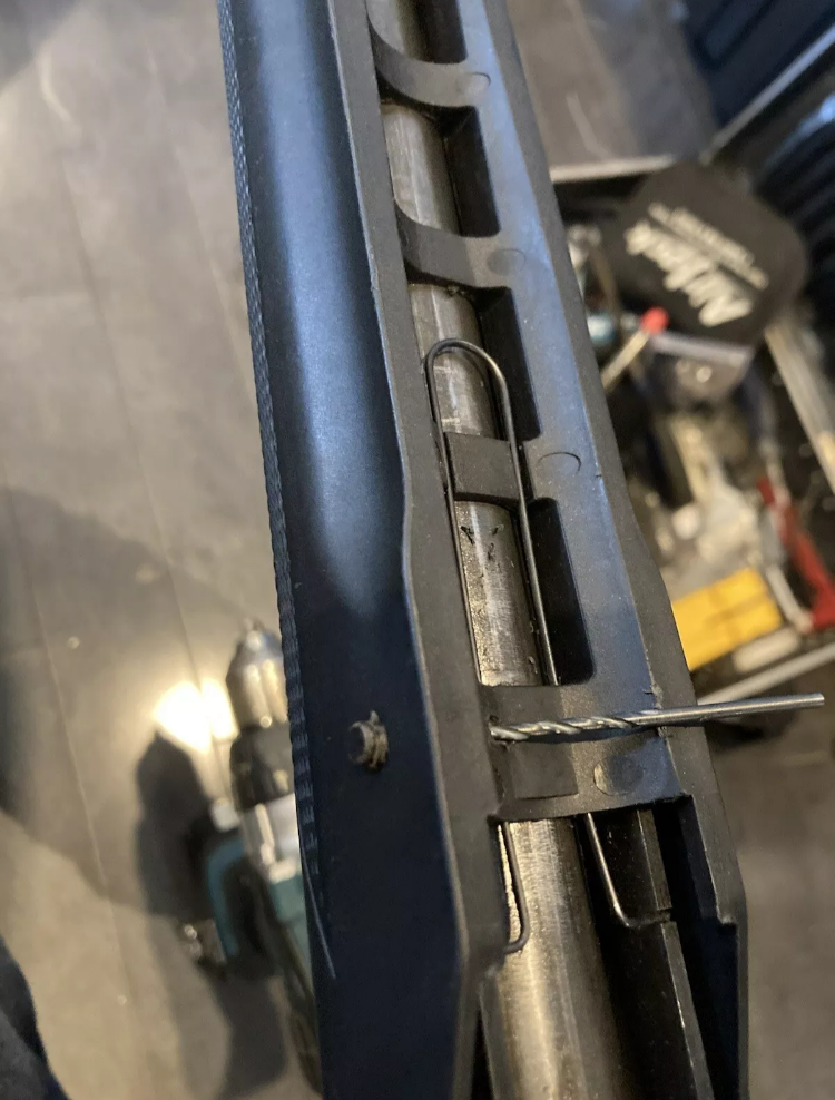 Mossberg 500 (Handguard Factory Pinned) Picatinny fore stock with removable rail